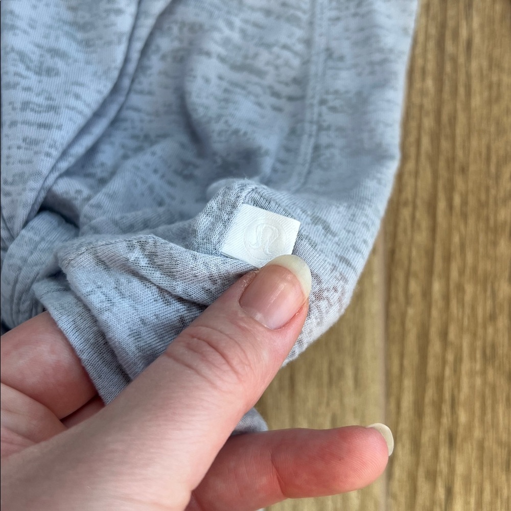 Lululemon Tie Your Practice Long Sleeve Top - Picture 6 of 6